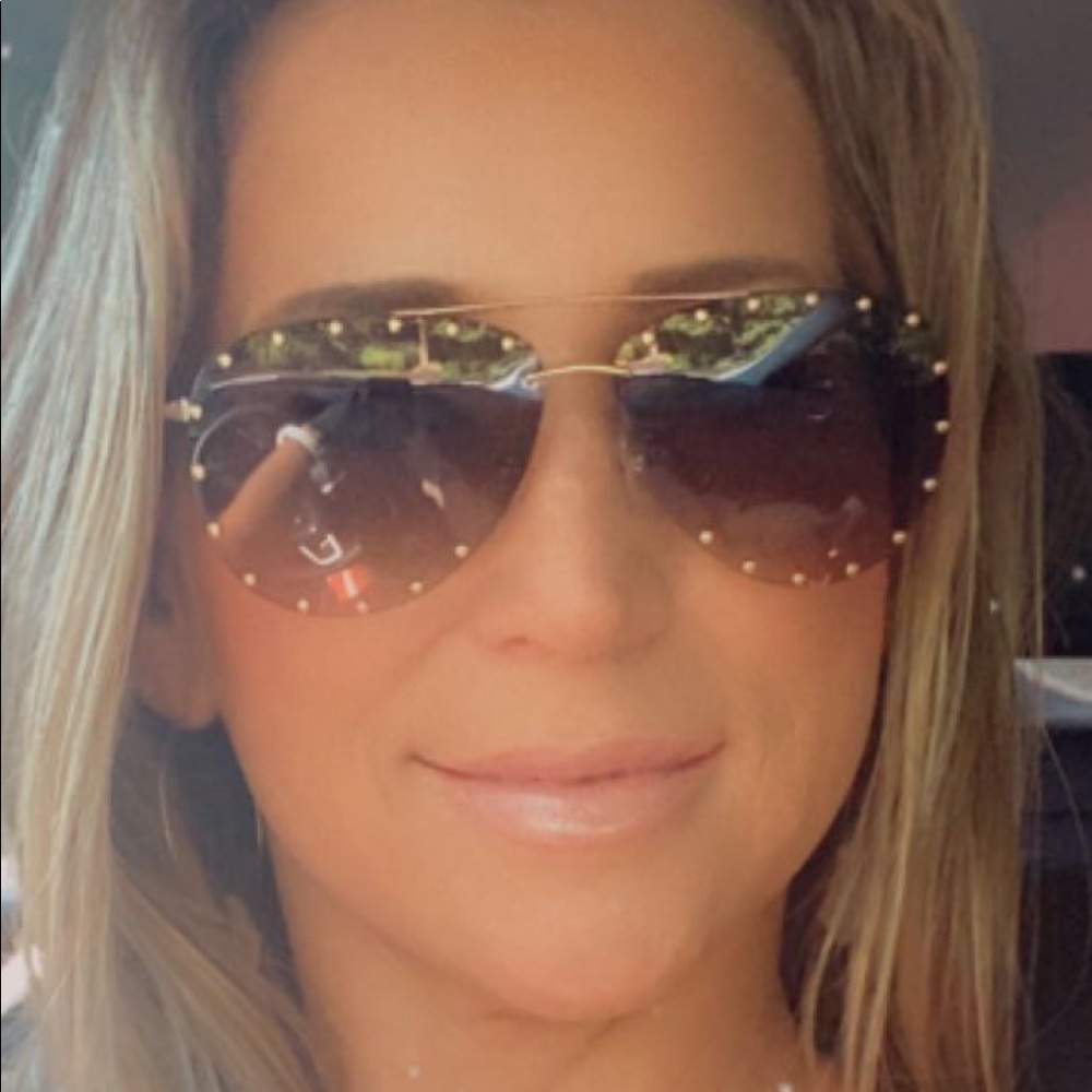 Louis Vuitton Party Sunglasses-sold out online
